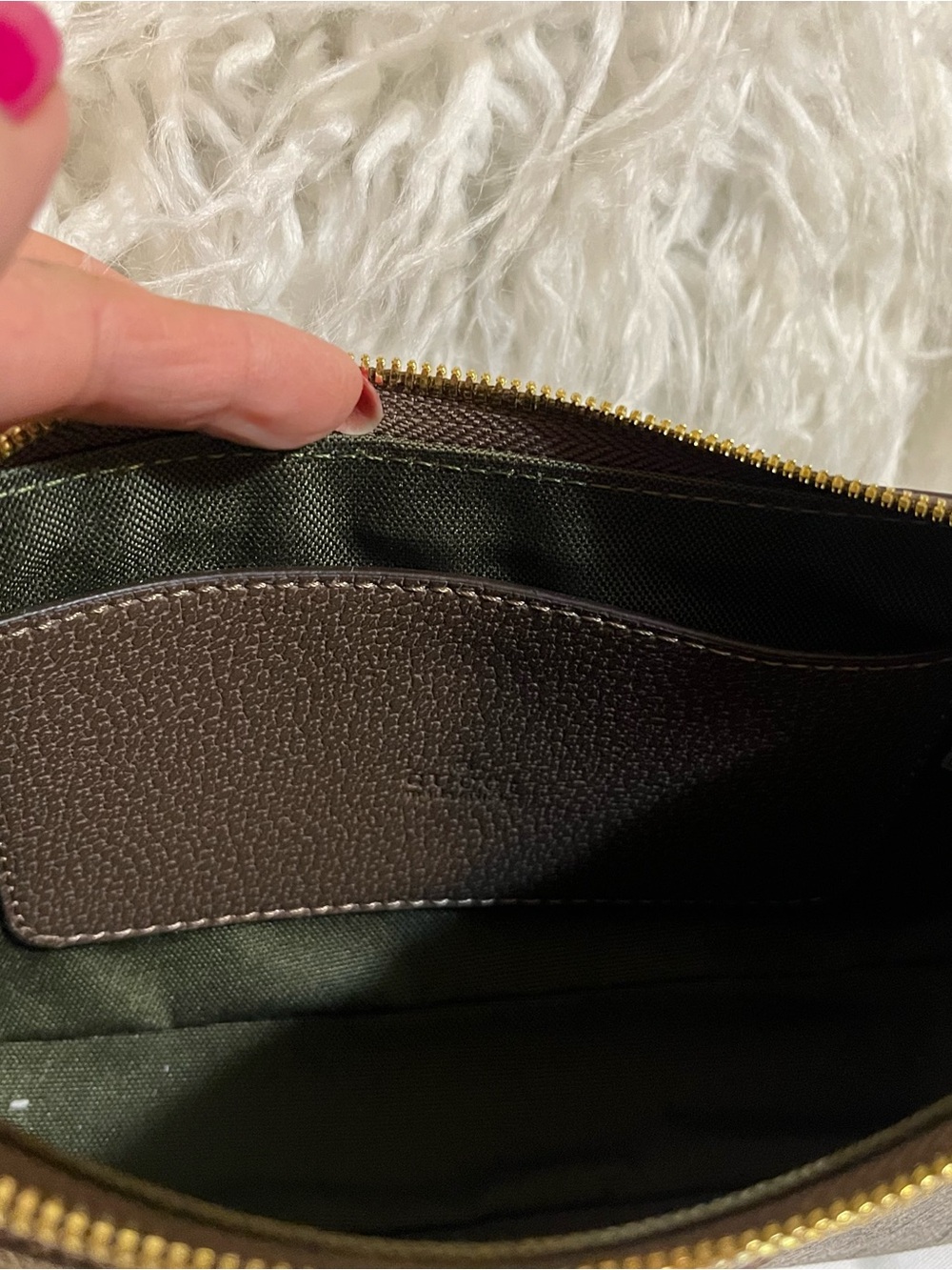 Source Unknown Brown GG Monogram Crossbody with Green-Red Stripe - Picture 5 of 5
